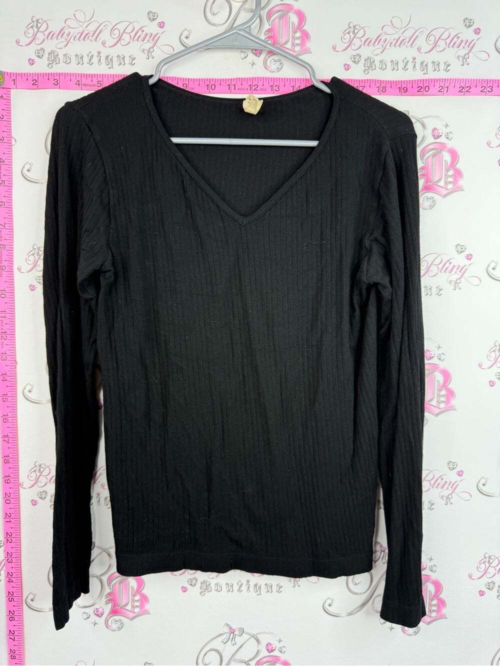 C’est moi shirt Women’s Black Ribbed V-Neck Long Sleeve Top